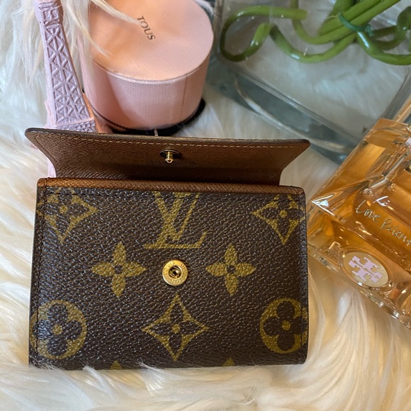 Sold soldLouis Vuitton Card/Coin Wallet - Picture 3 of 14